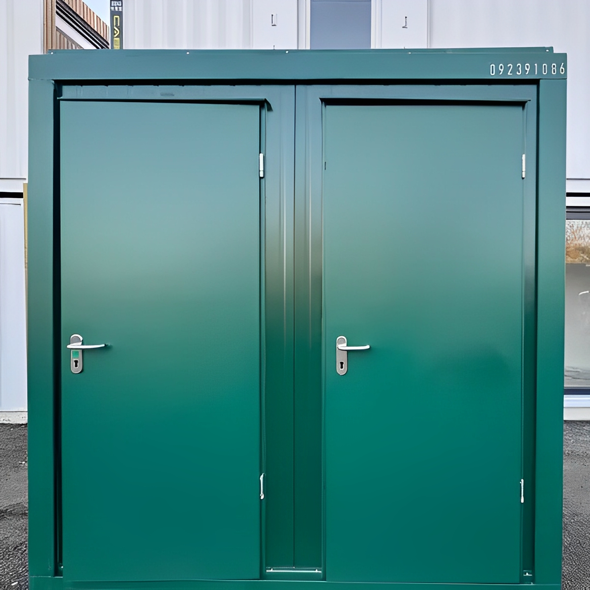 8Ft x 5Ft Mains Toilet/Shower - Image 8