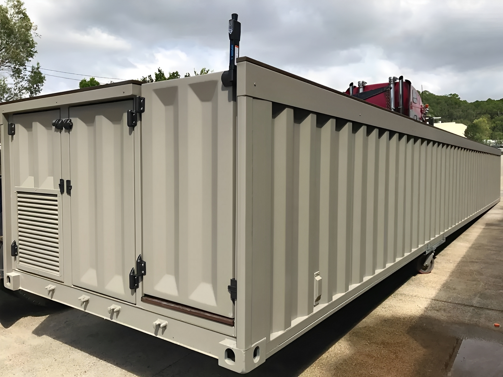 40FT Shipping Container Pool - Image 4