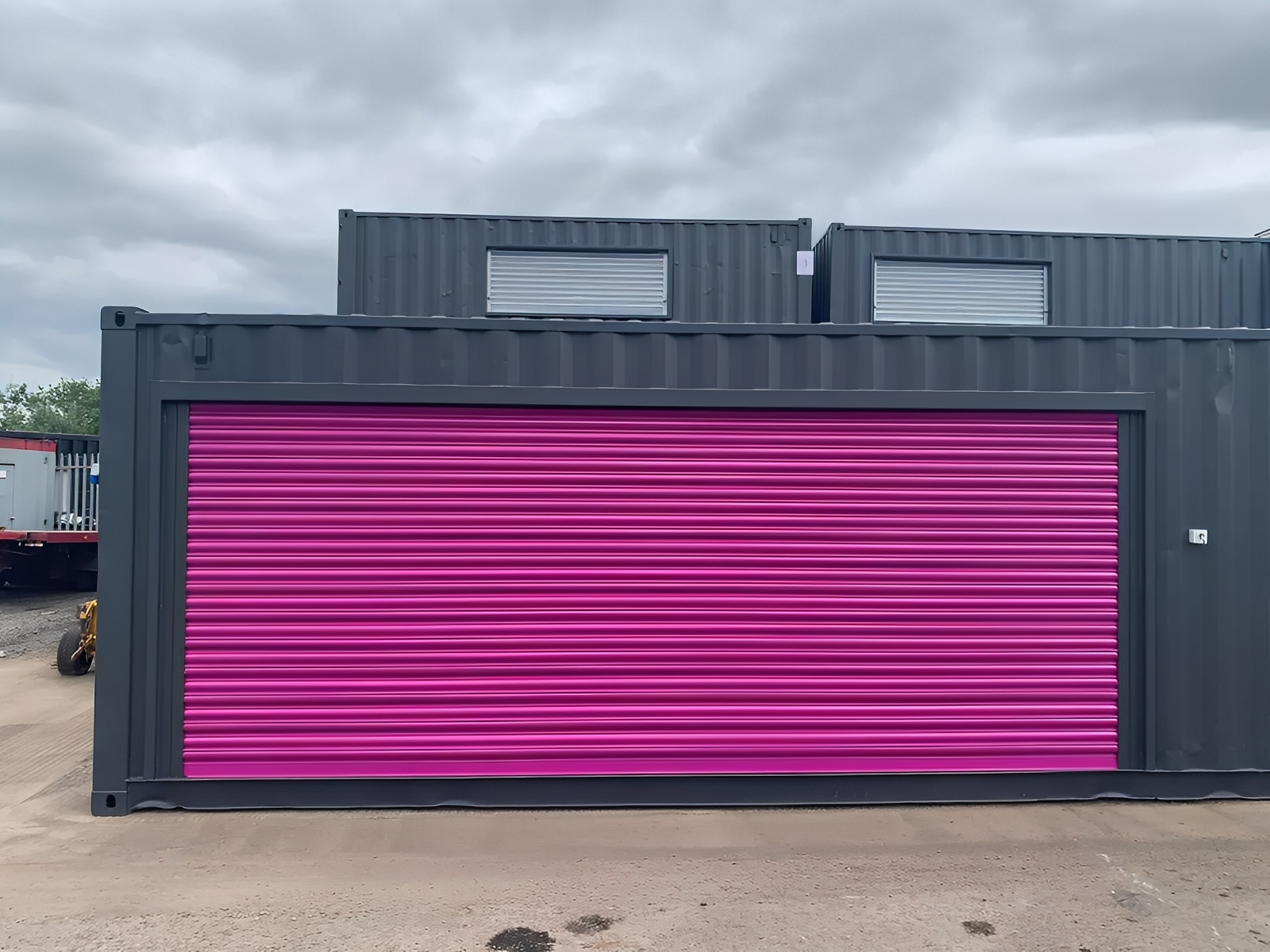 40Ft x 8Ft Shipping Container With Double Roll-Up Doors - Image 4